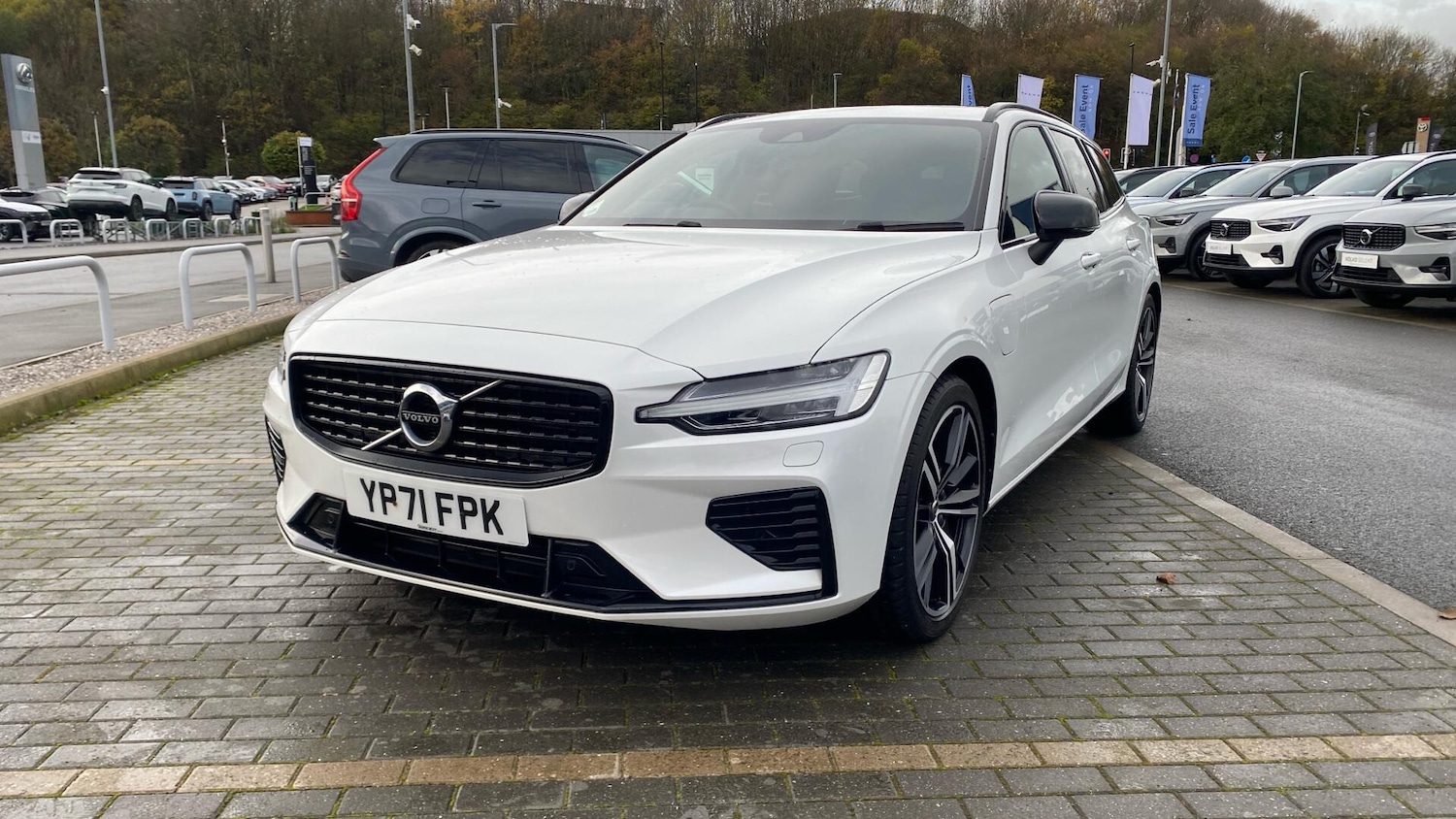 Used Volvo V60 2021 for sale - 76752950: Photo 37