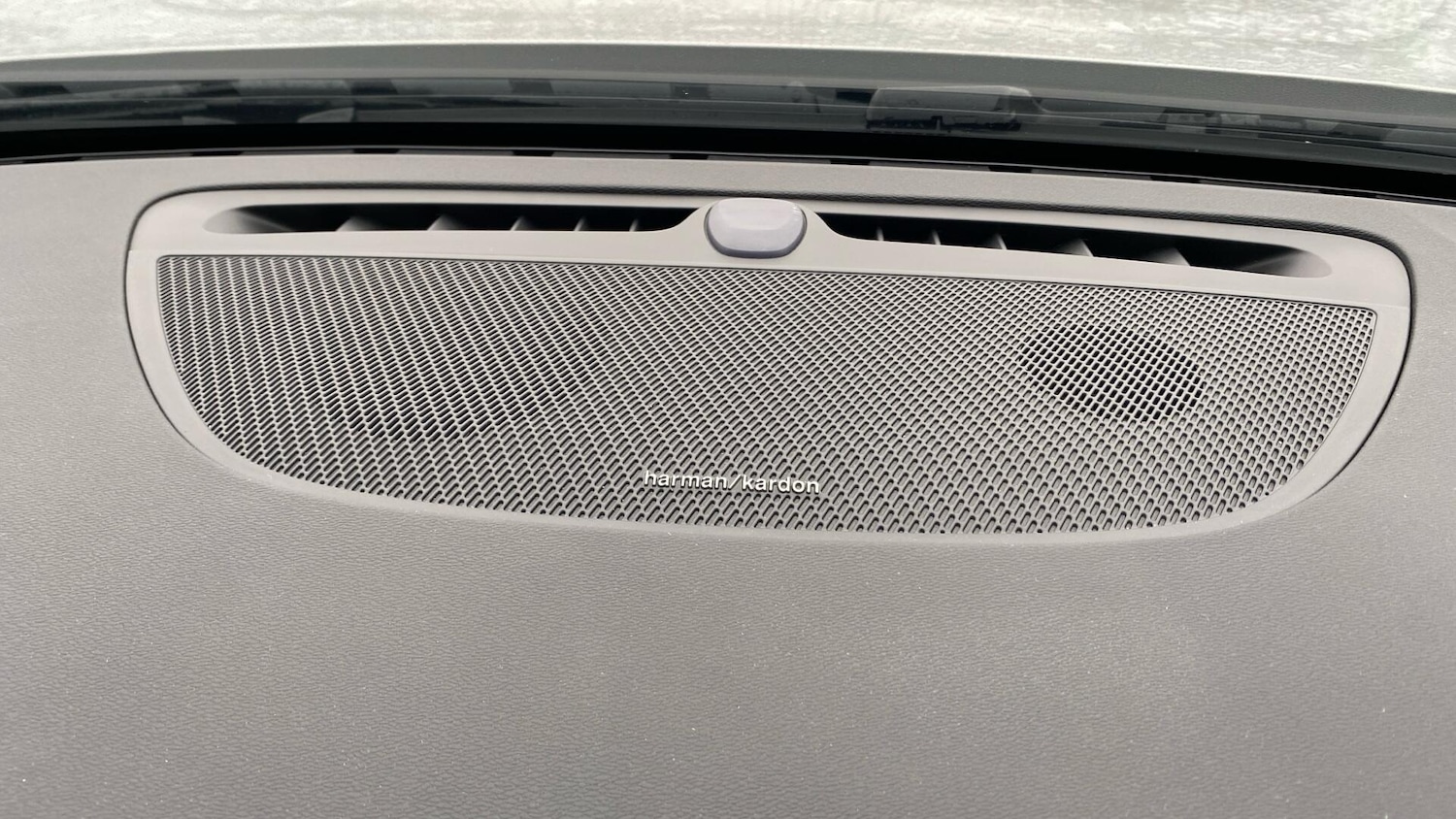 Used Volvo V60 2025 for sale - 77455612: Photo 25