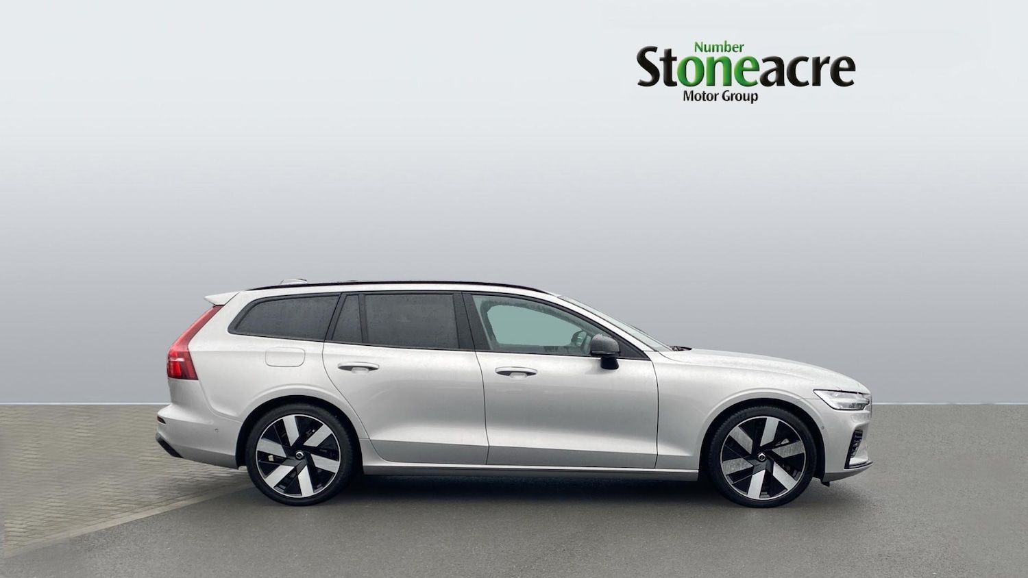 Used Volvo V60 2025 for sale - 77455612: Photo 3