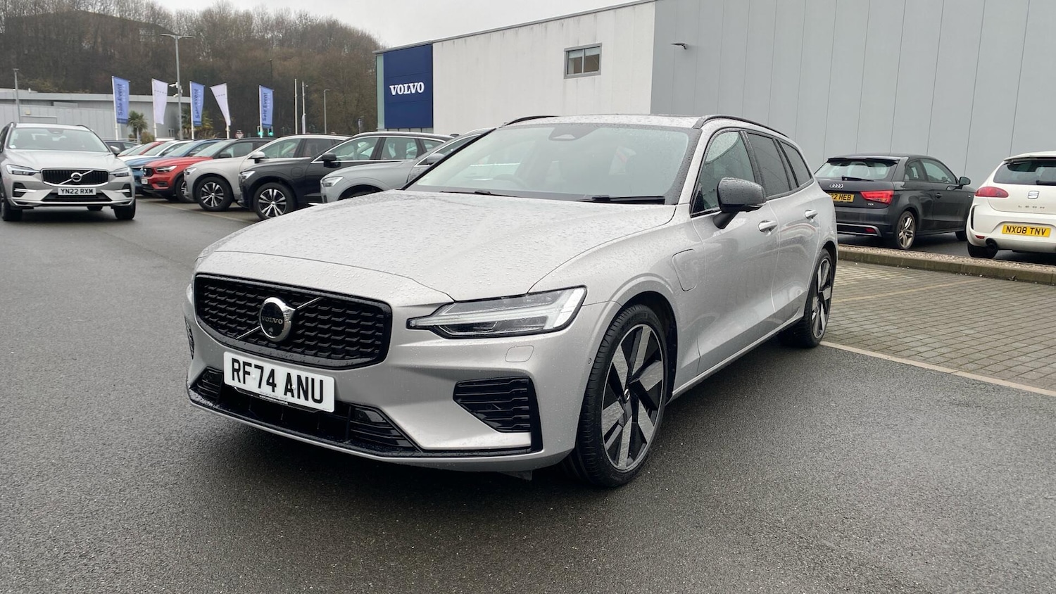 Used Volvo V60 2025 for sale - 77455612: Photo 36