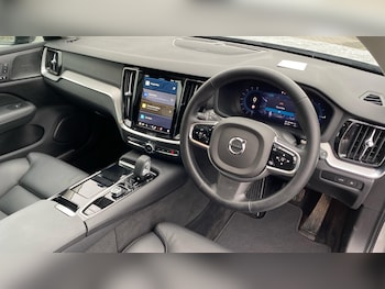 Used Volvo V60 2025 for sale - 77455612: Photo