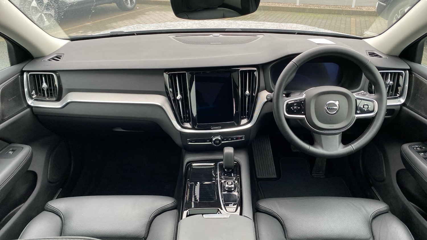 Used Volvo V60 2025 for sale - 77455612: Photo 5