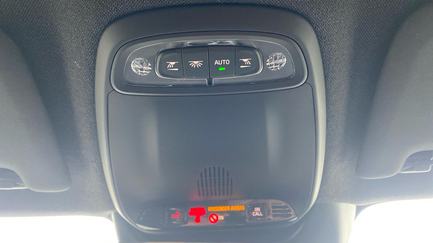 Used Volvo XC40 for sale - 78215154: Photo 26