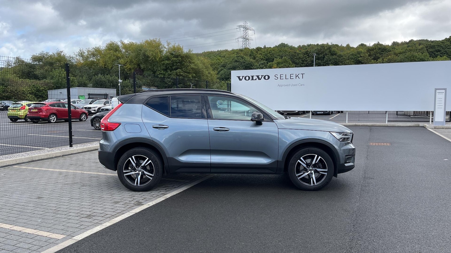 Used Volvo XC40 for sale - 78215154: Photo 4