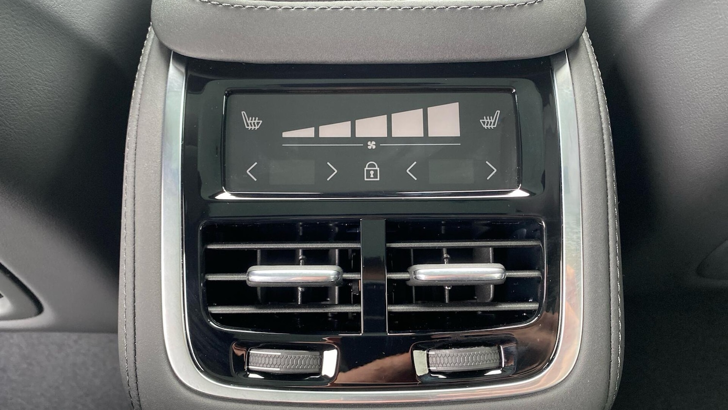 Used Volvo XC90 2026 for sale - 77538155: Photo 30