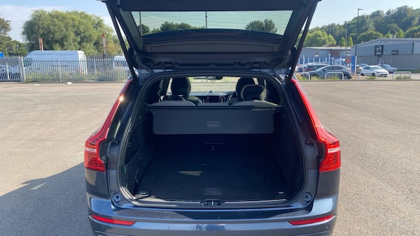 Used Volvo XC60 2023 for sale - 75493756: Photo 13