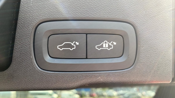 Used Volvo XC60 2023 for sale - 75493756: Photo 32