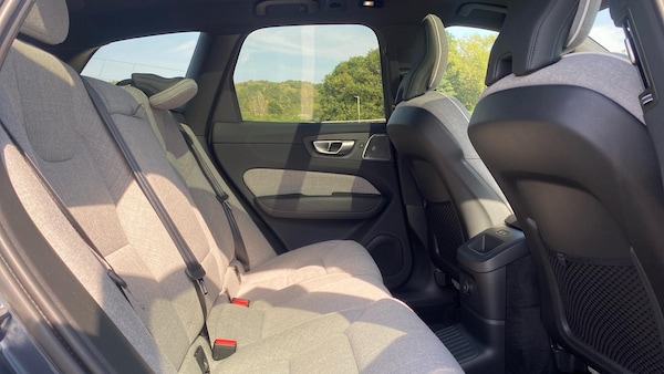 Used Volvo XC60 2023 for sale - 75493756: Photo 6