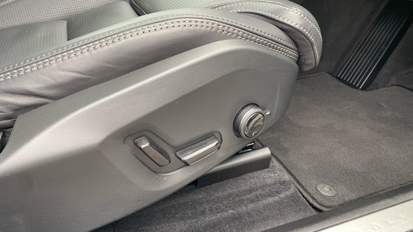 Used Volvo XC60 2024 for sale - 75608954: Photo 28