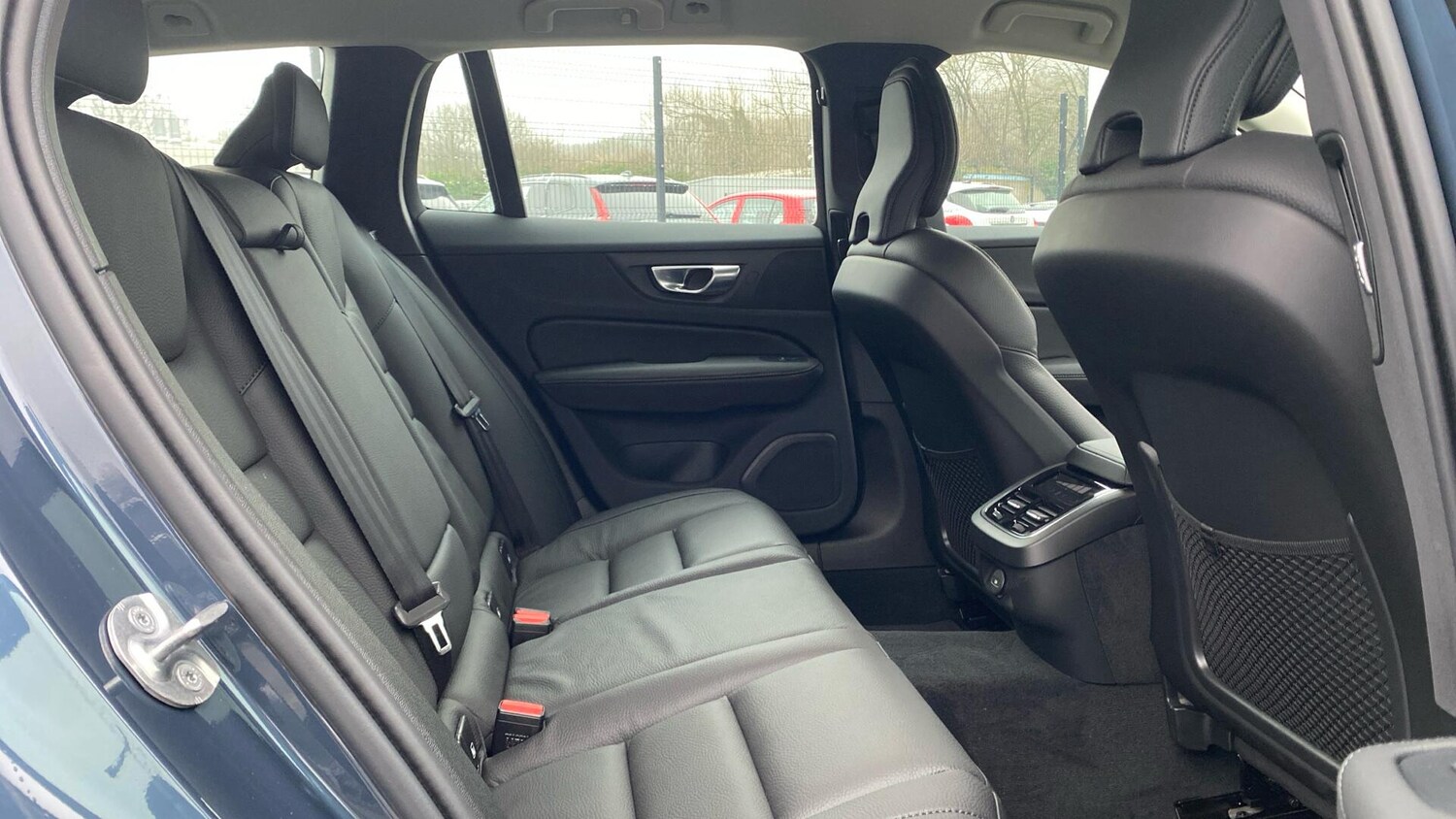 Used Volvo V60 2025 for sale - 77425180: Photo 13