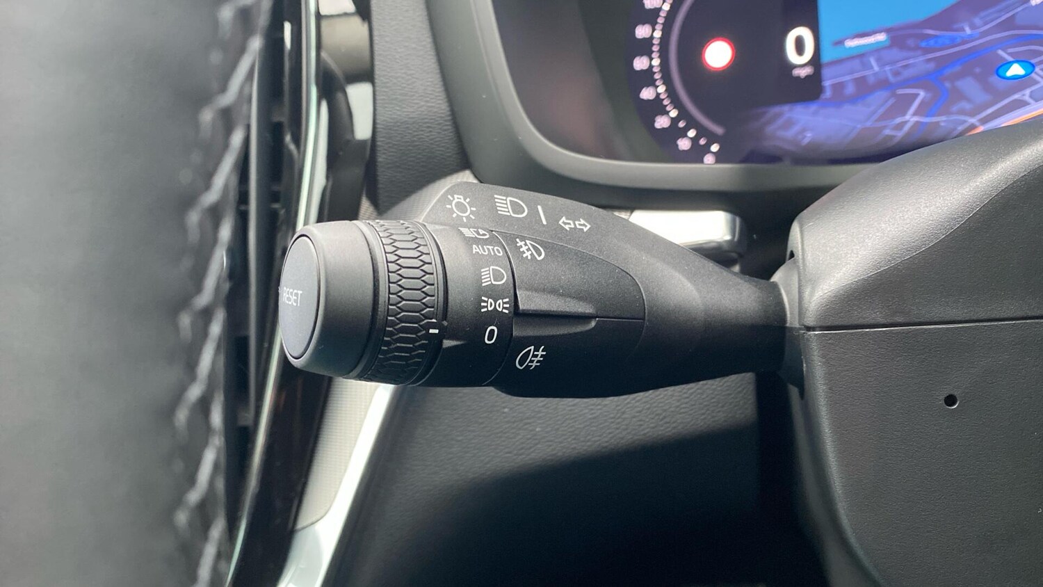 Used Volvo V60 2025 for sale - 77425180: Photo 15