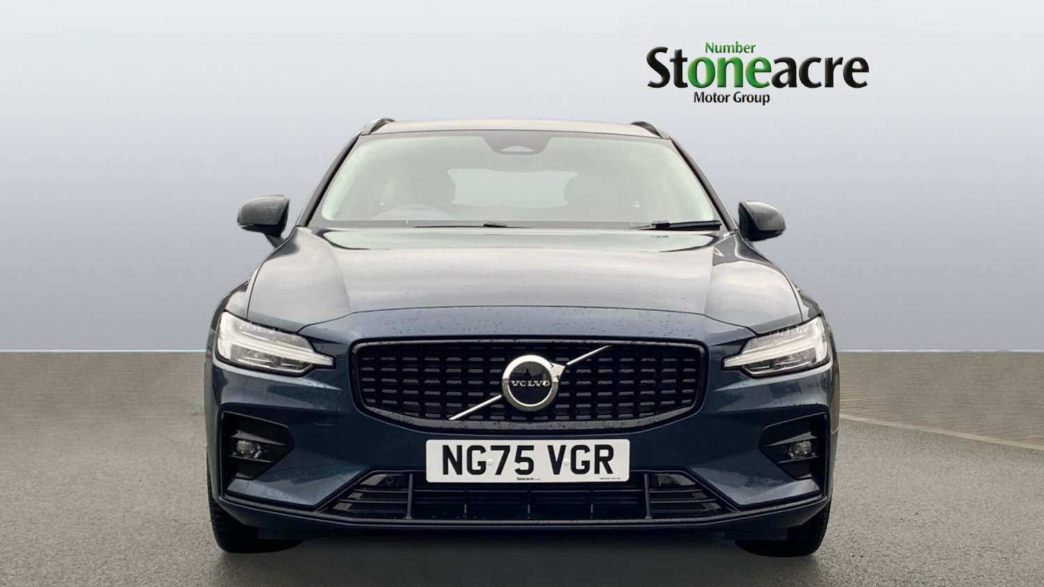 Used Volvo V60 2025 for sale - 77425180: Photo 2