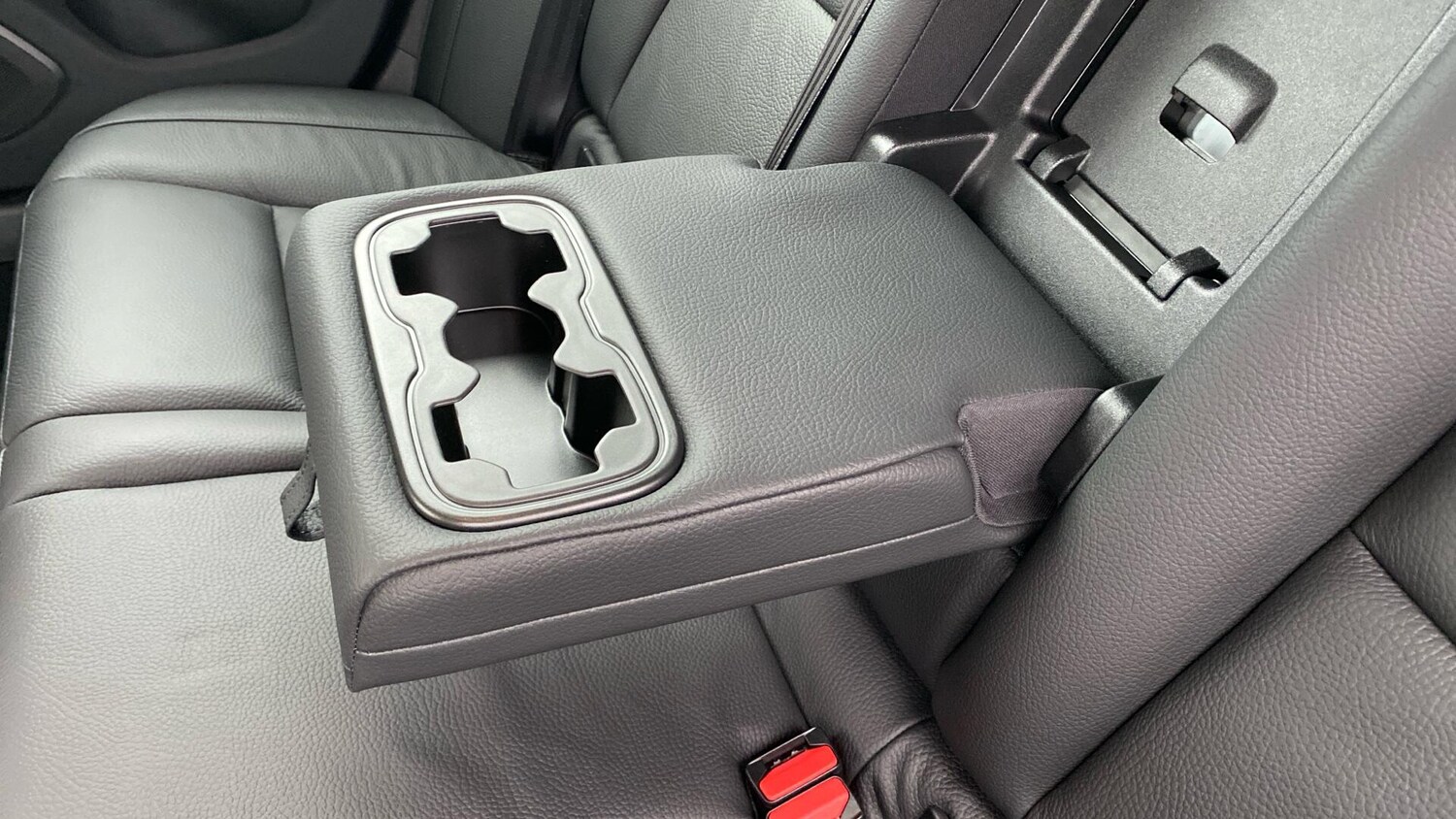 Used Volvo V60 2025 for sale - 77425180: Photo 23