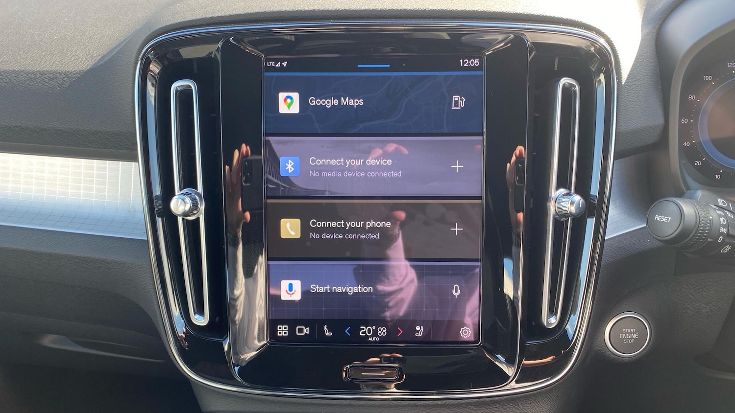 Used Volvo XC40 2023 for sale - 76137639: Photo 12