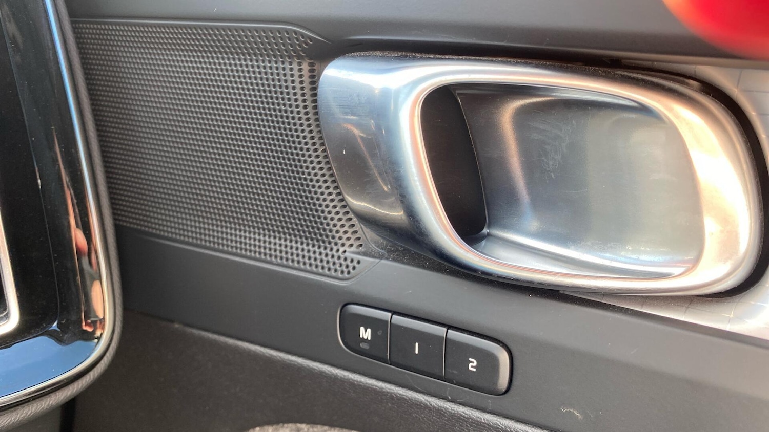 Used Volvo XC40 2023 for sale - 76137639: Photo 25