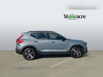 Used Volvo XC40 2023 for sale - 76137639: Photo 3