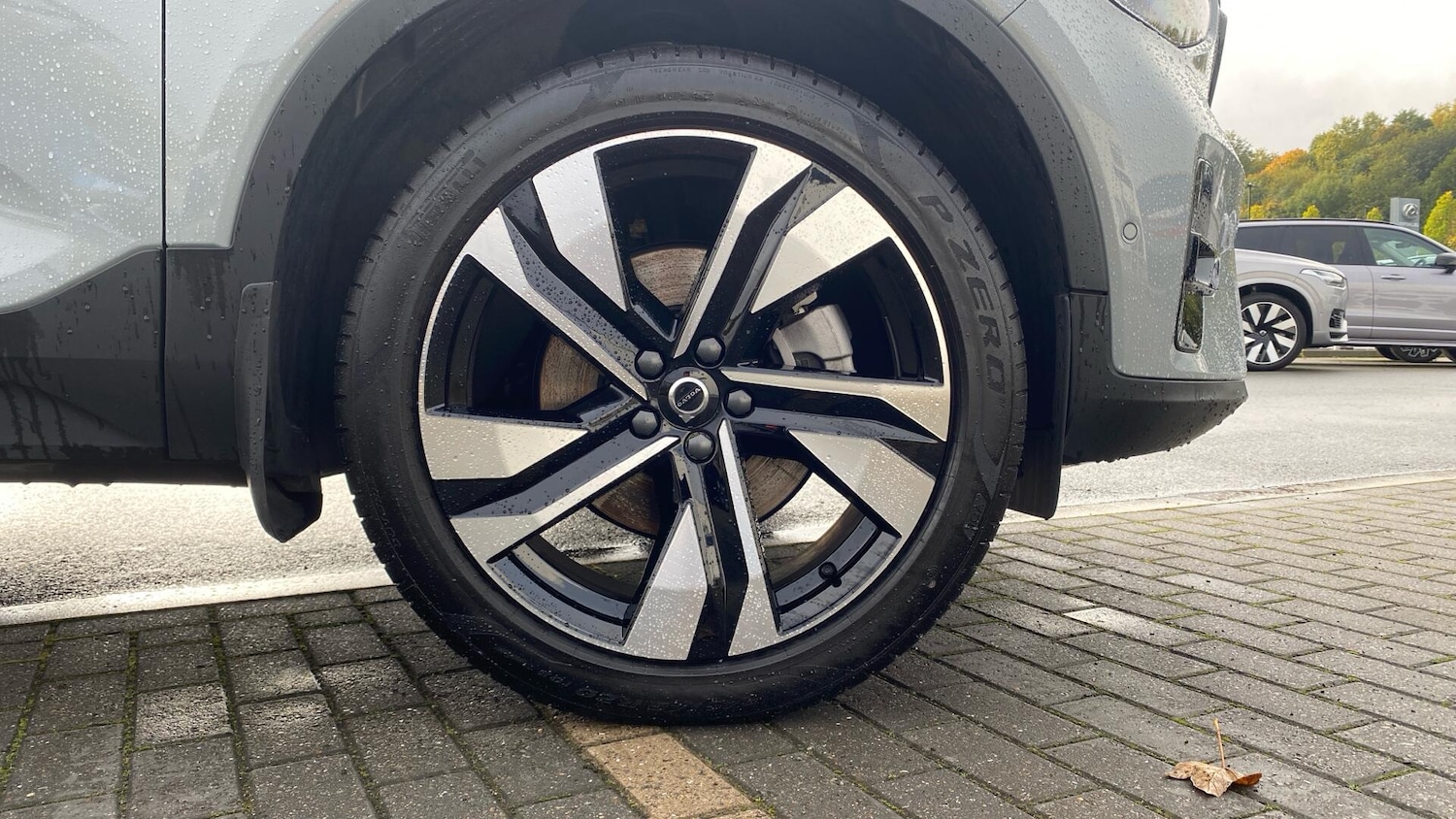 Used Volvo XC40 2024 for sale - 76327102: Photo 10