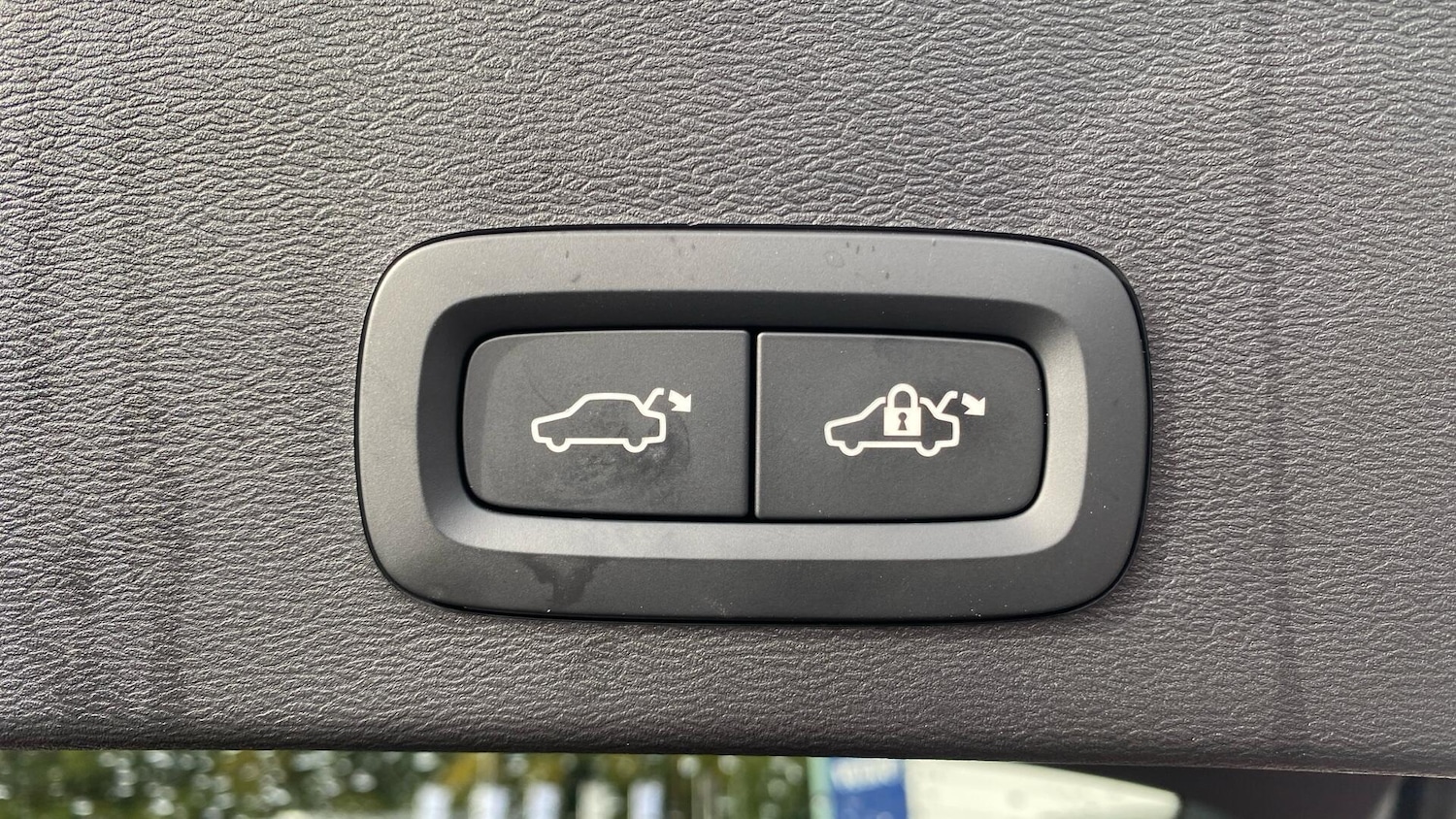 Used Volvo XC40 2024 for sale - 76327102: Photo 36