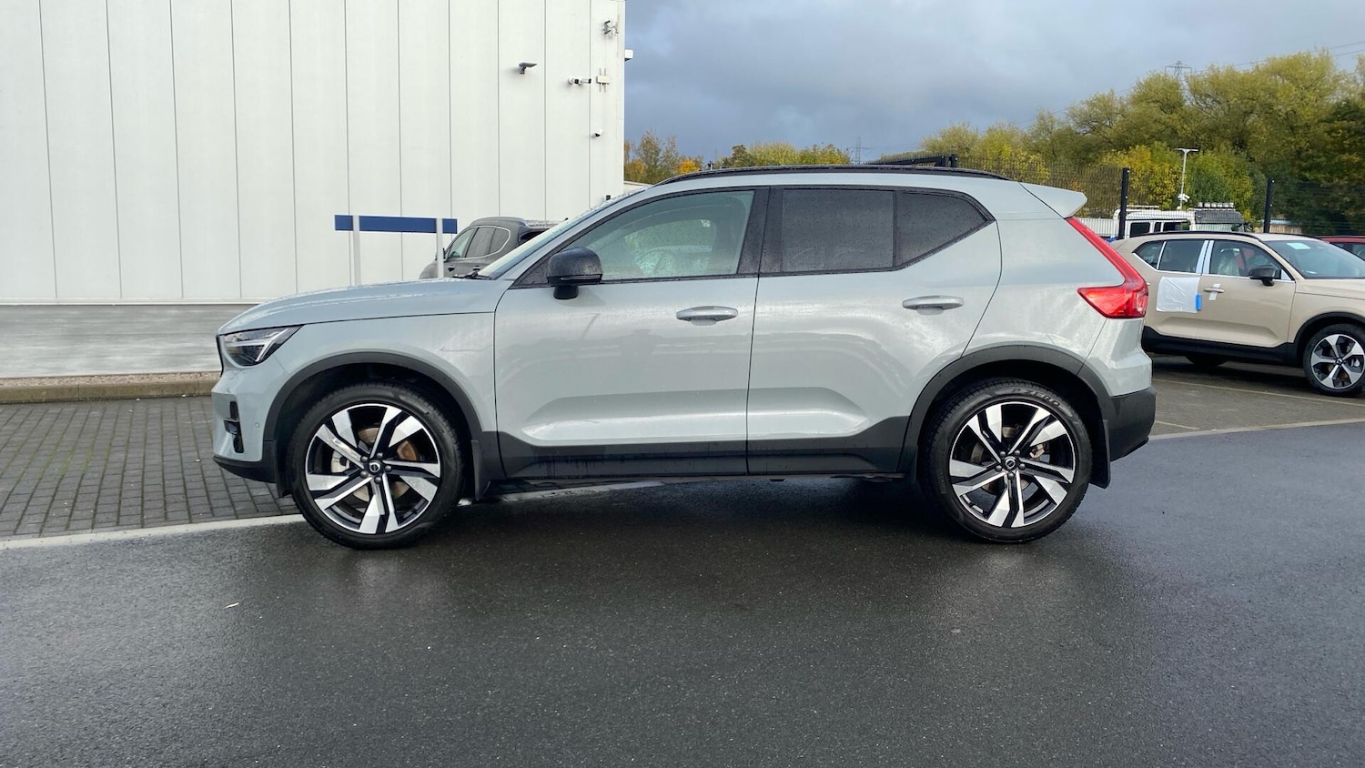 Used Volvo XC40 2024 for sale - 76327102: Photo 38