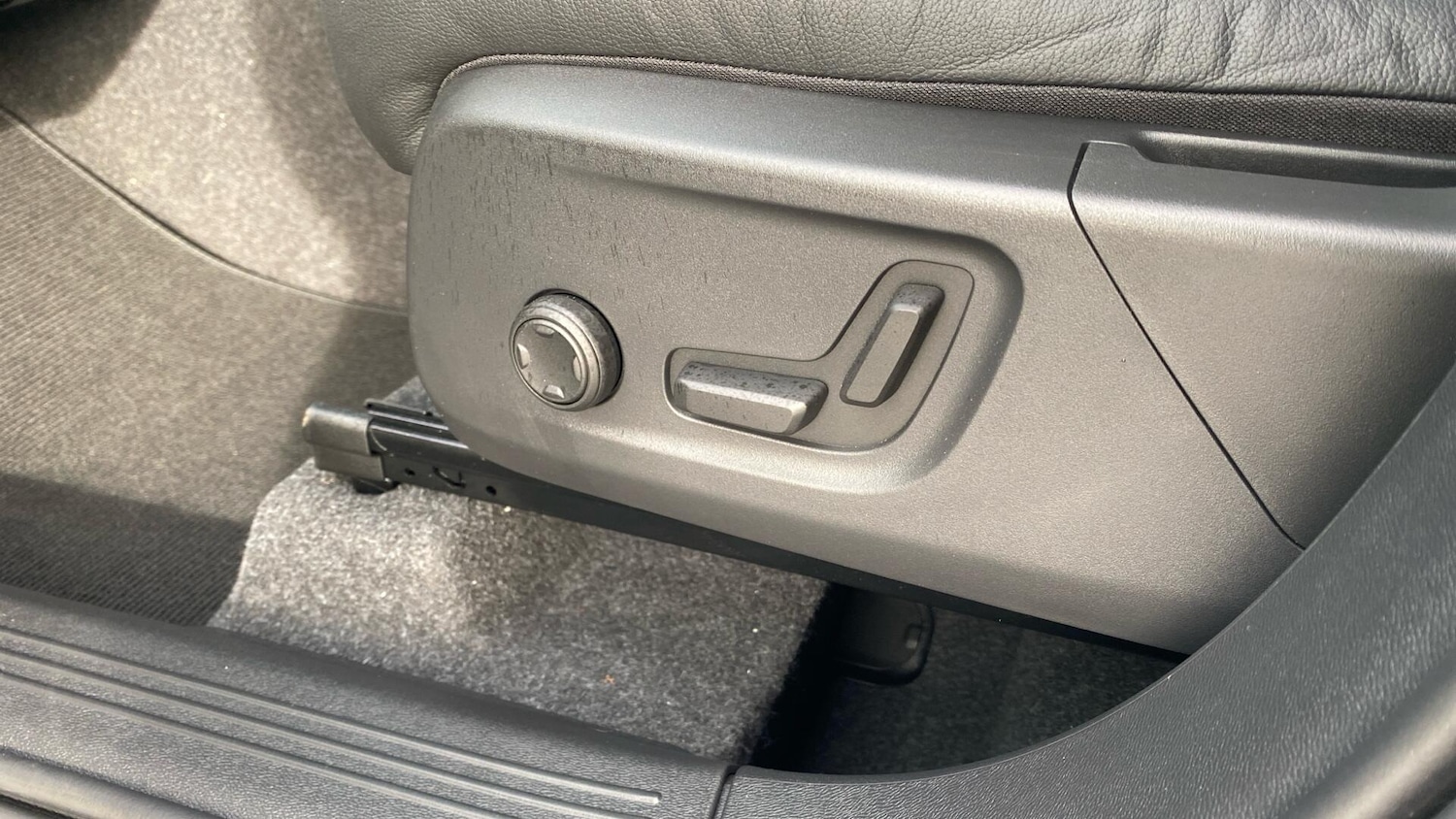 Used Volvo XC40 2024 for sale - 76327102: Photo 41
