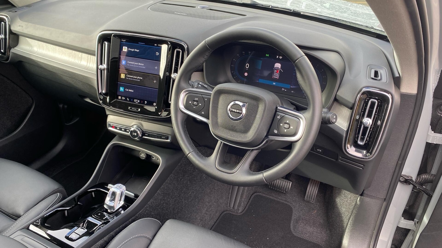Used Volvo XC40 2024 for sale - 76327102: Photo 5