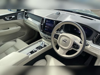 Used Volvo XC60 2024 for sale - 75552539: Photo