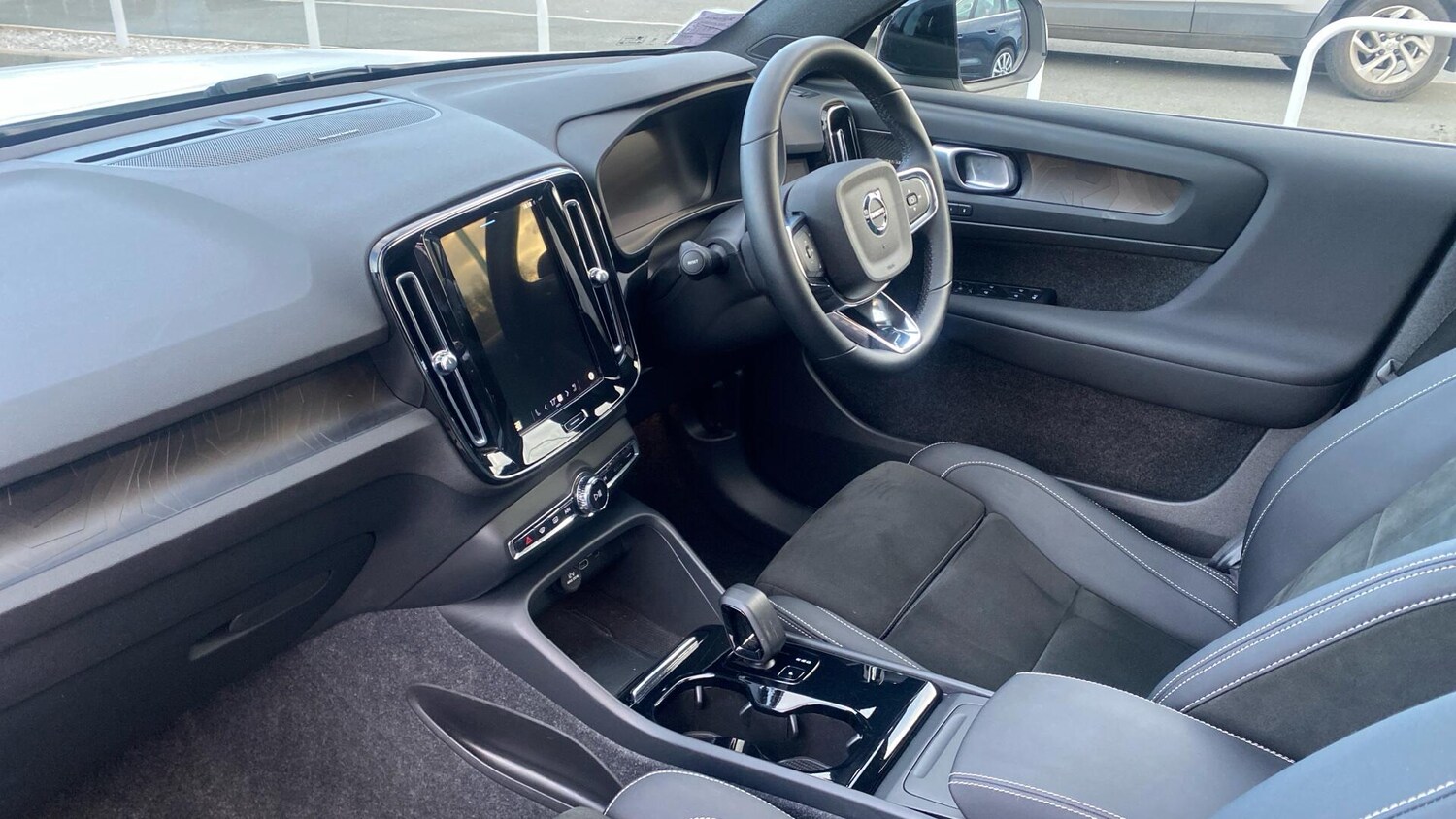 Used Volvo XC40 for sale - 77753352: Photo 12