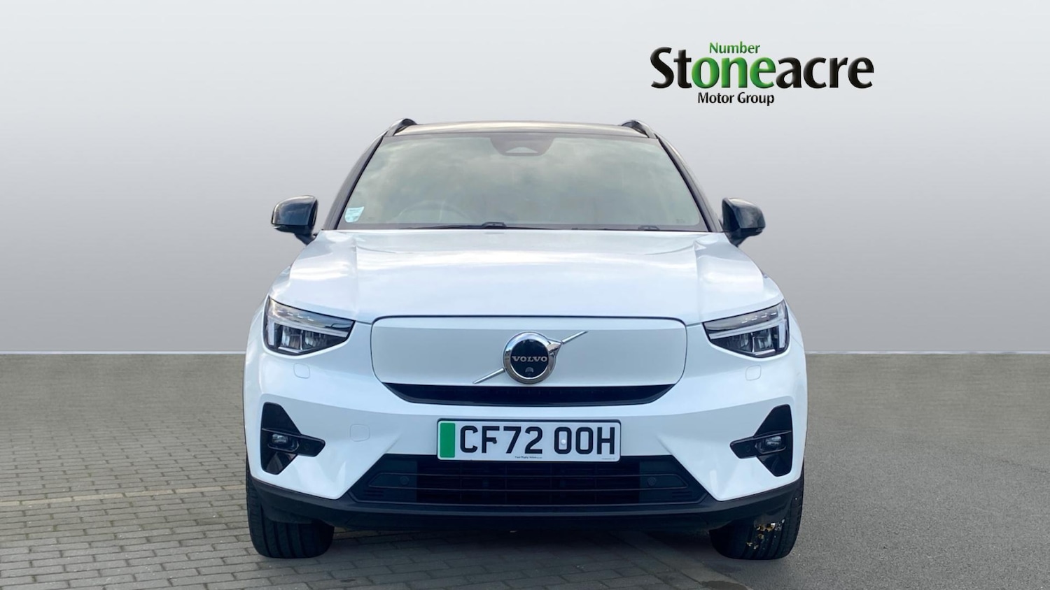 Used Volvo XC40 for sale - 77753352: Photo 2