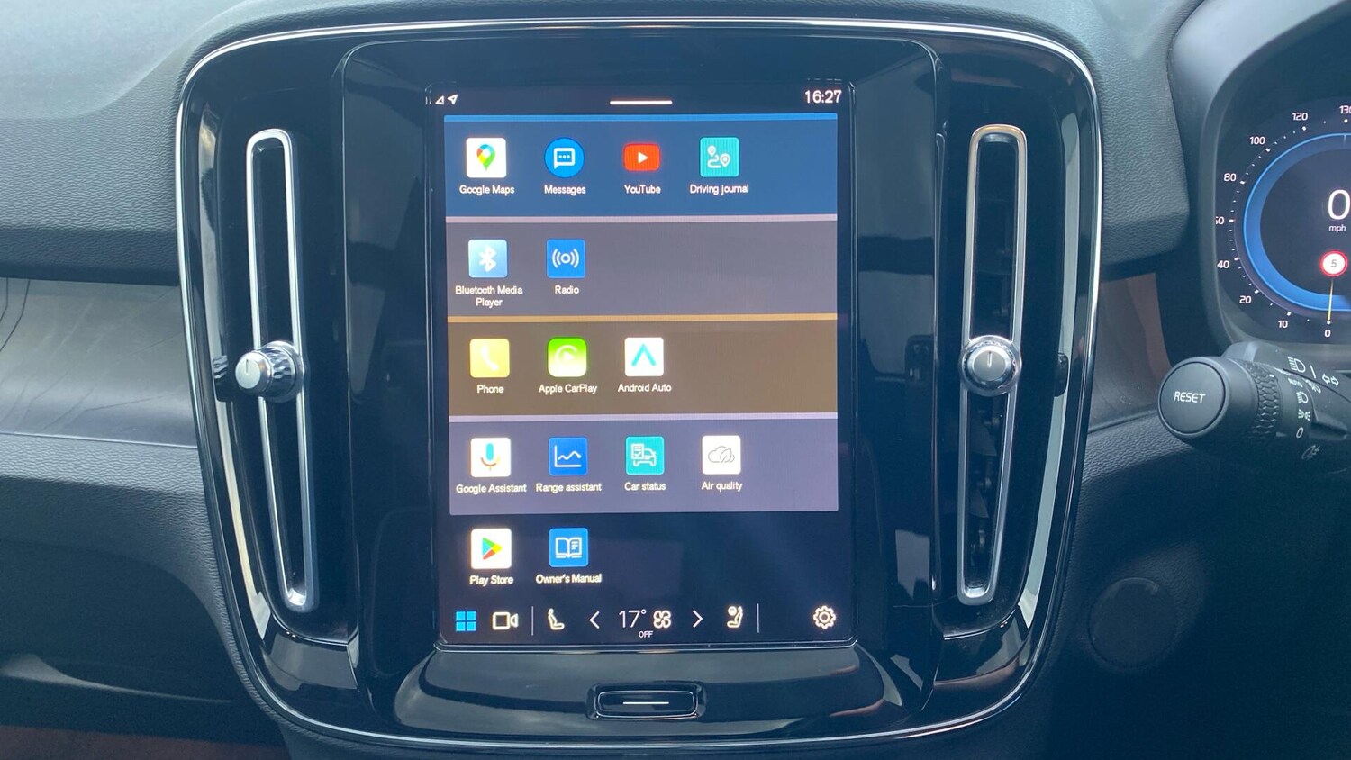 Used Volvo XC40 for sale - 77753352: Photo 29