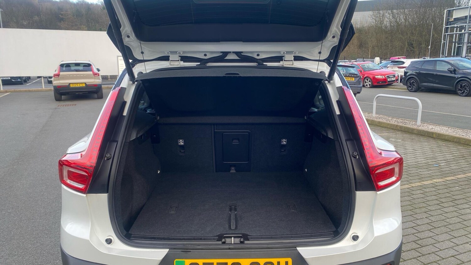 Used Volvo XC40 for sale - 77753352: Photo 33