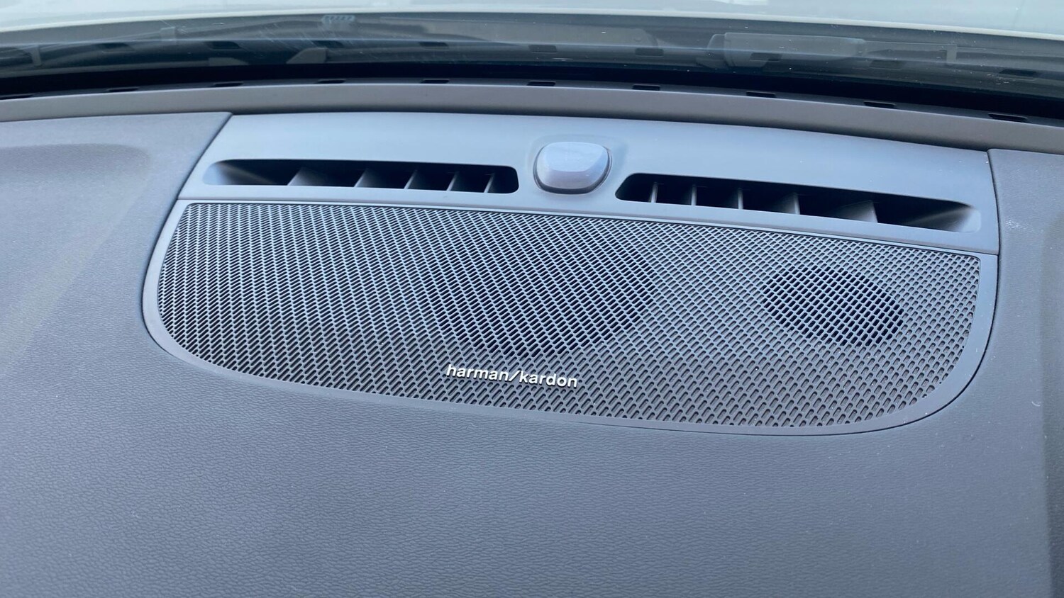 Used Volvo XC40 for sale - 77753352: Photo 38