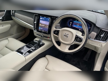 Used Volvo S90 2023 for sale - 77344513: Photo