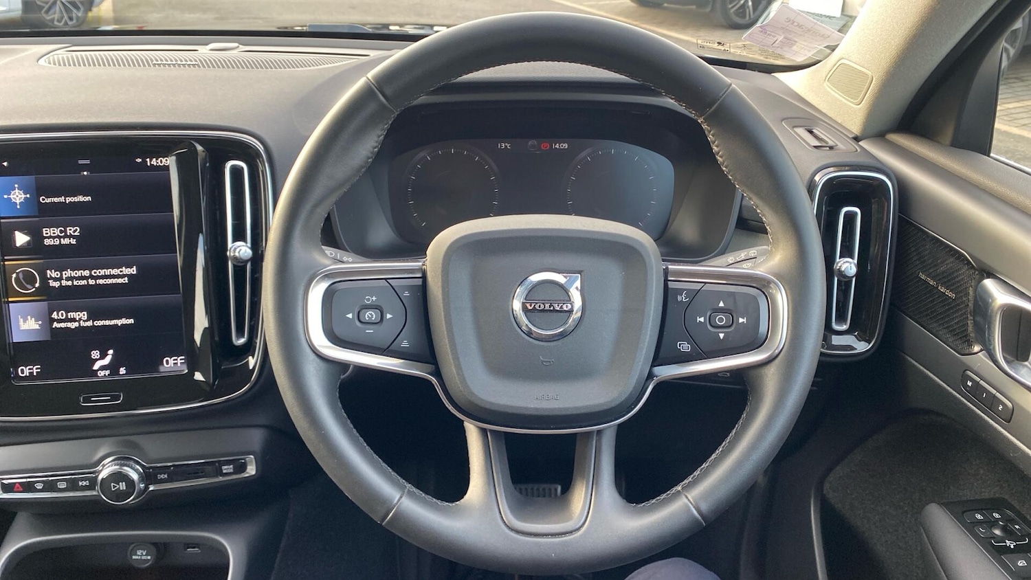 Used Volvo XC40 2022 for sale - 76424638: Photo 11