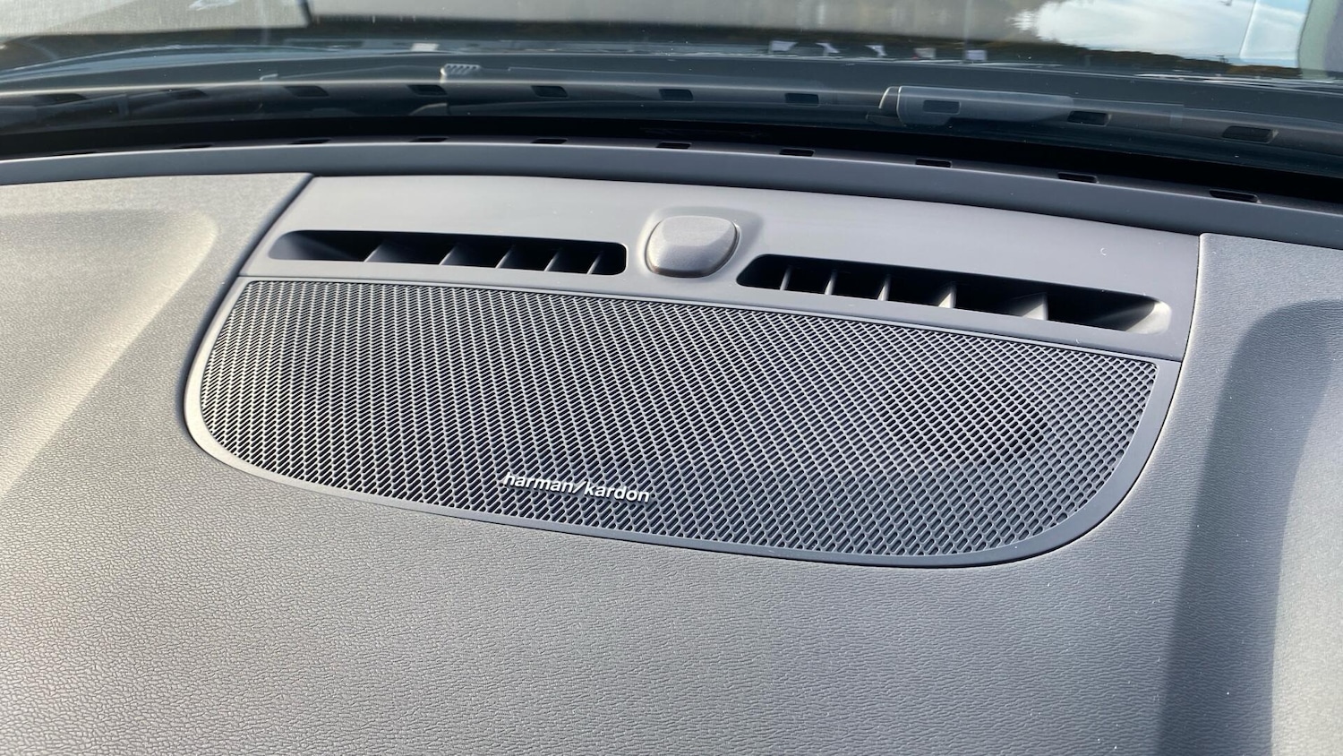 Used Volvo XC40 2022 for sale - 76424638: Photo 26