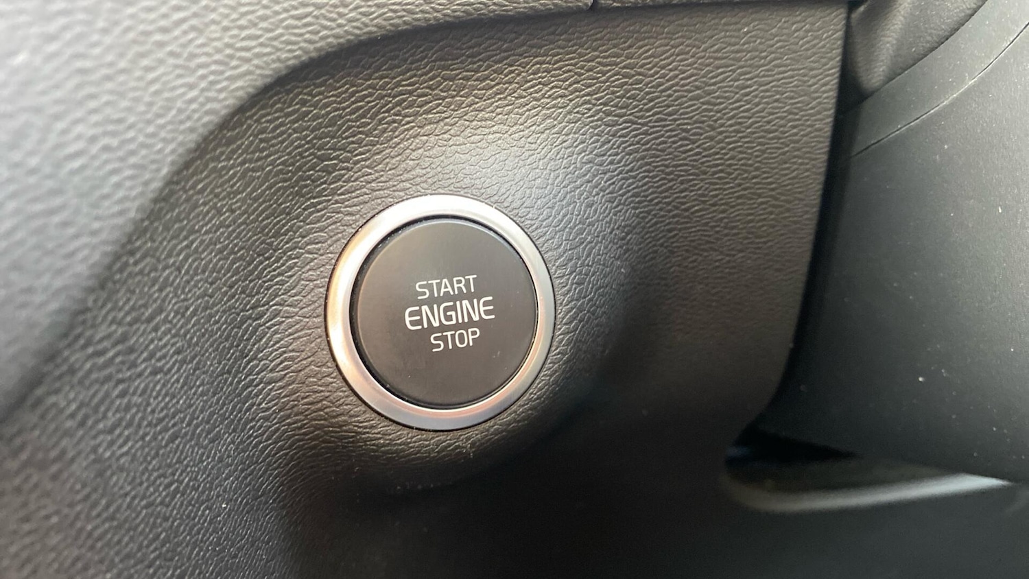 Used Volvo XC40 2022 for sale - 76424638: Photo 28