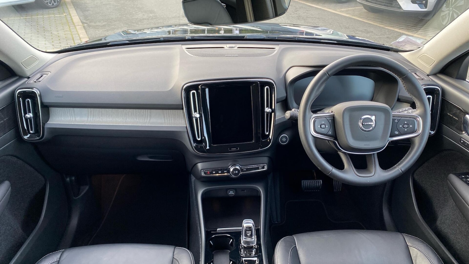 Used Volvo XC40 2022 for sale - 76424638: Photo 6