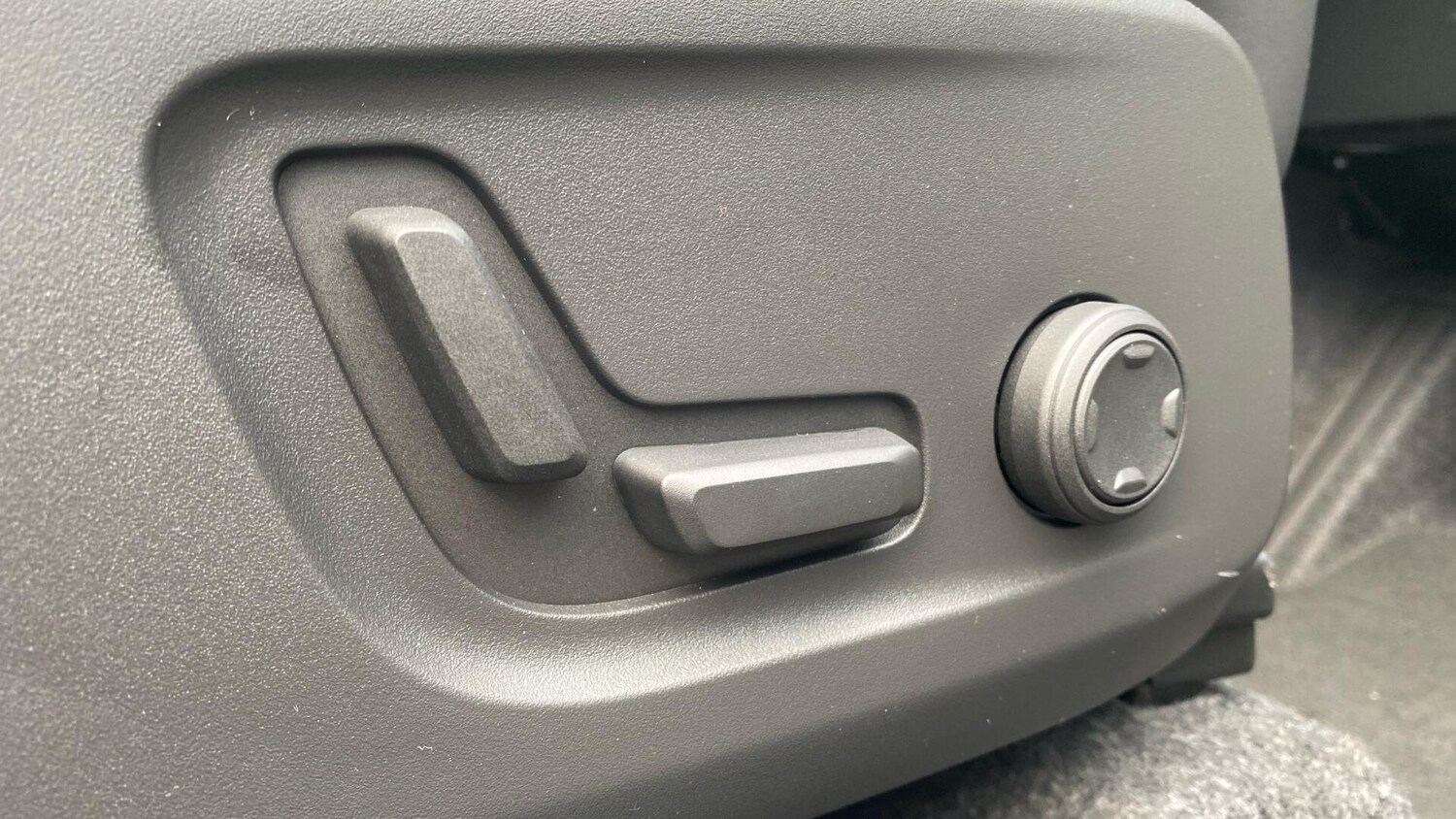 Used Volvo XC40 2026 for sale - 77898241: Photo 22