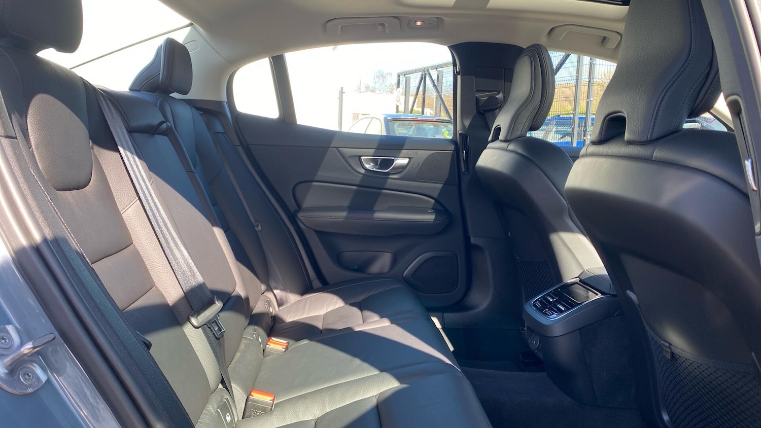 Used Volvo S60 2023 for sale - 77940359: Photo 14