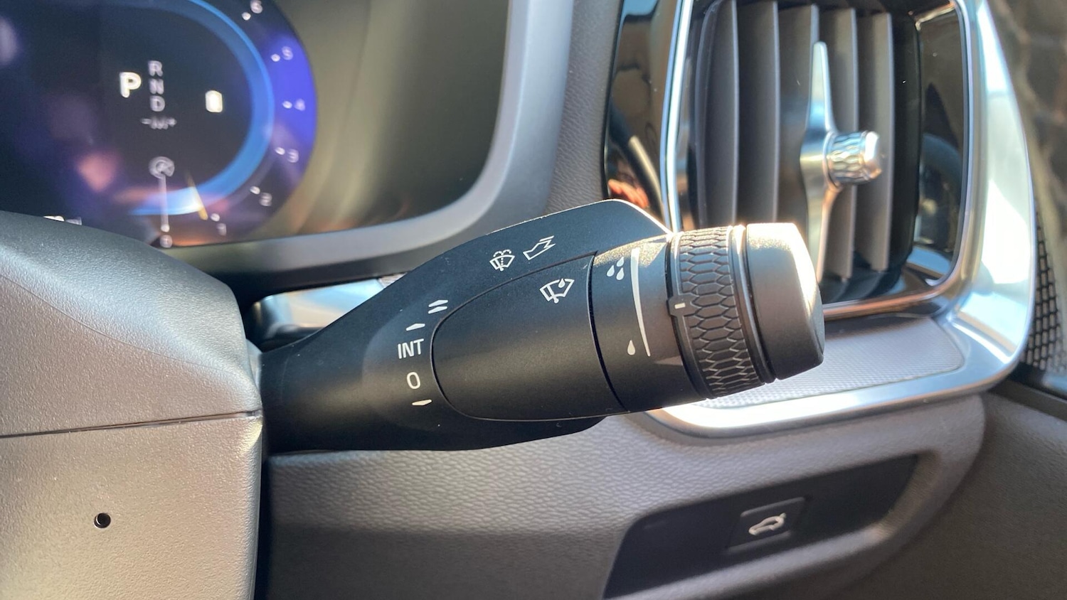 Used Volvo S60 2023 for sale - 77940359: Photo 19