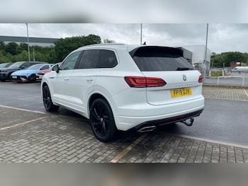 Used Volkswagen Touareg 2019 for sale - 78810347: Photo