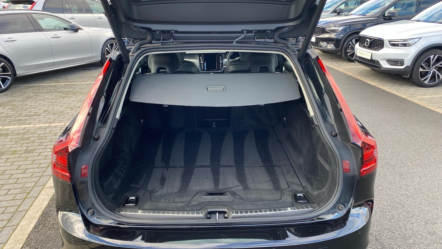Used Volvo V90 2022 for sale - 76349896: Photo 14