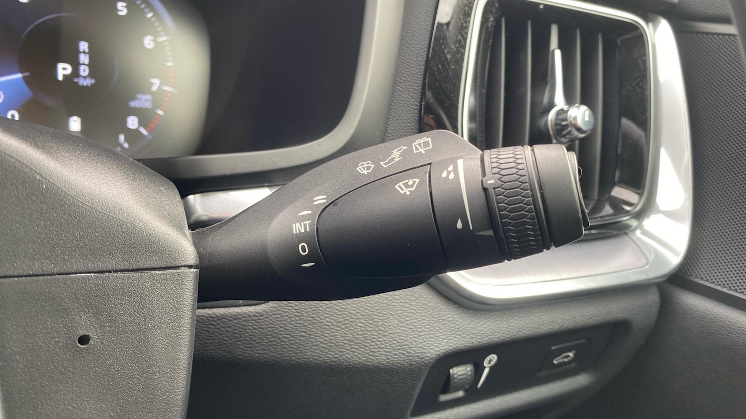 Used Volvo V60 2022 for sale - 76370987: Photo 24