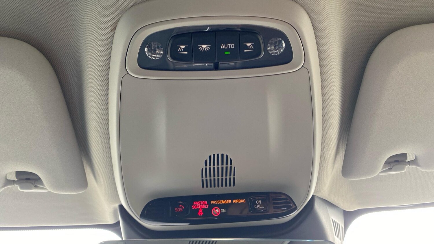 Used Volvo V60 2022 for sale - 76370987: Photo 28