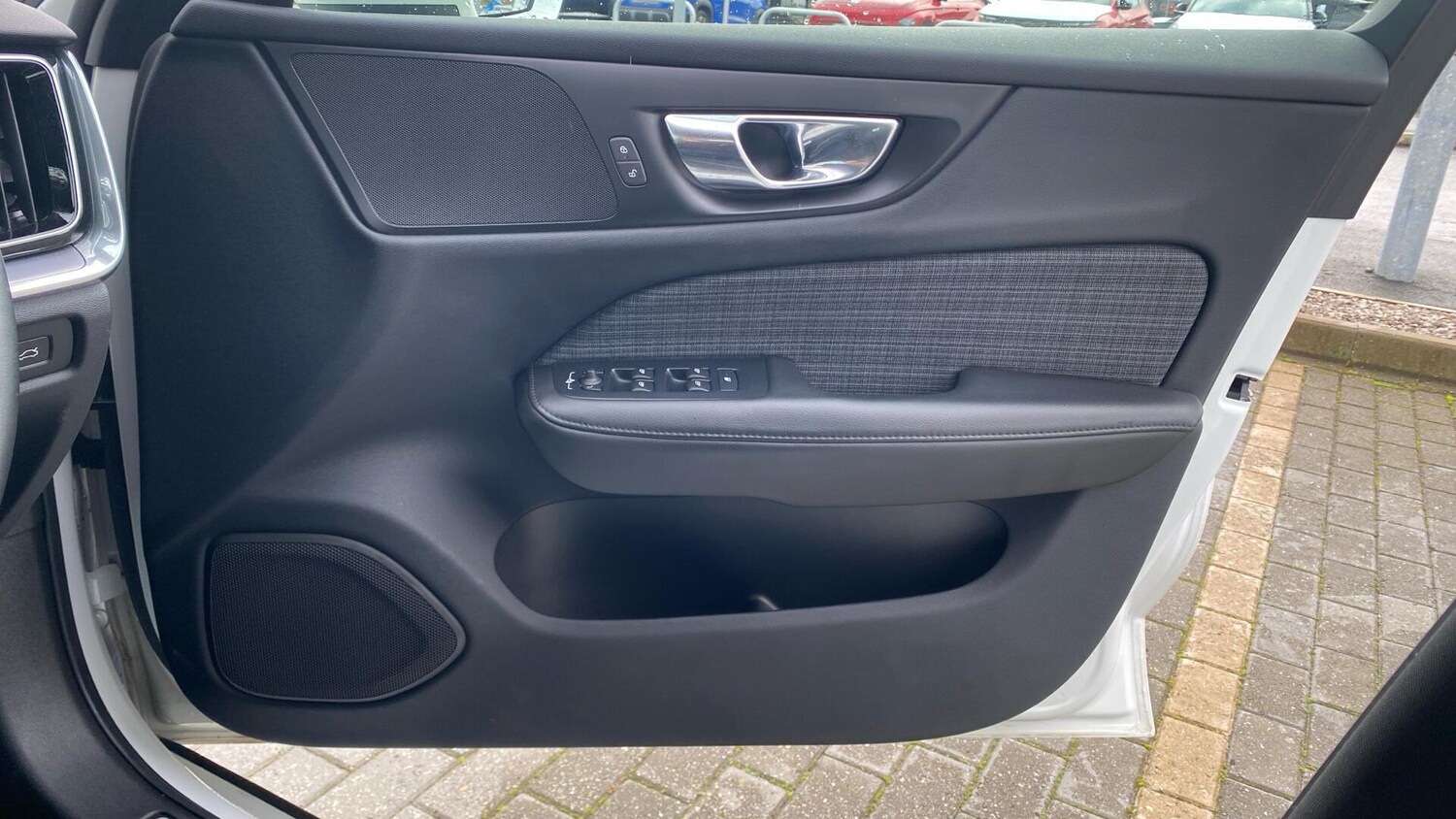 Used Volvo V60 2022 for sale - 76370987: Photo 29