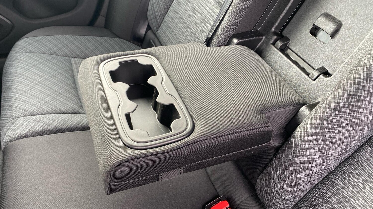 Used Volvo V60 2022 for sale - 76370987: Photo 31