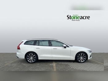 Used Volvo V60 2022 for sale - 76370987: Photo