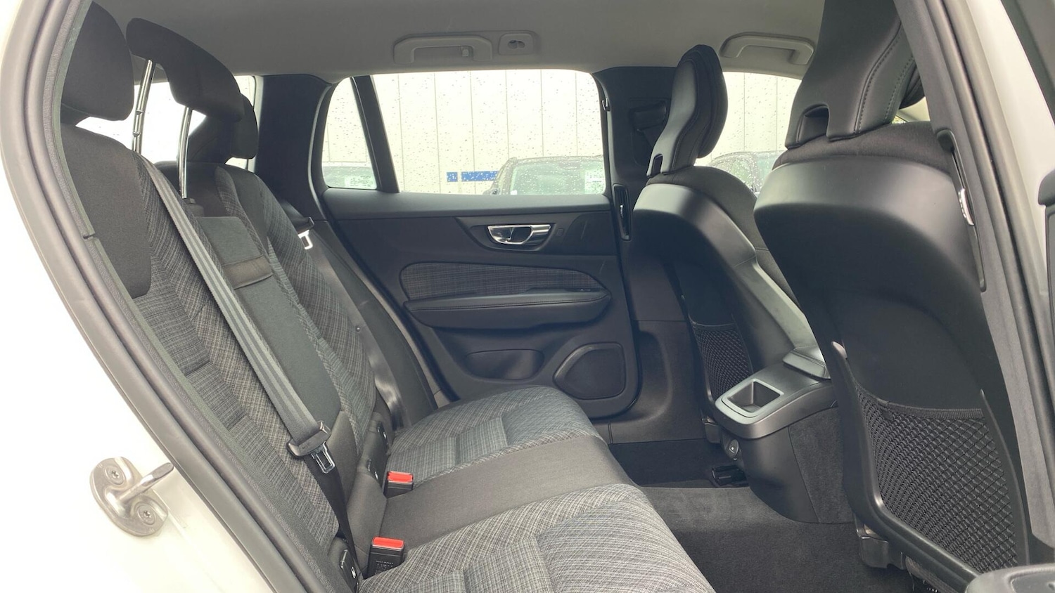 Used Volvo V60 2022 for sale - 76370987: Photo 7