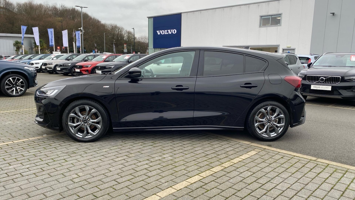 Used Ford Focus 2023 for sale - 77109577: Photo 5