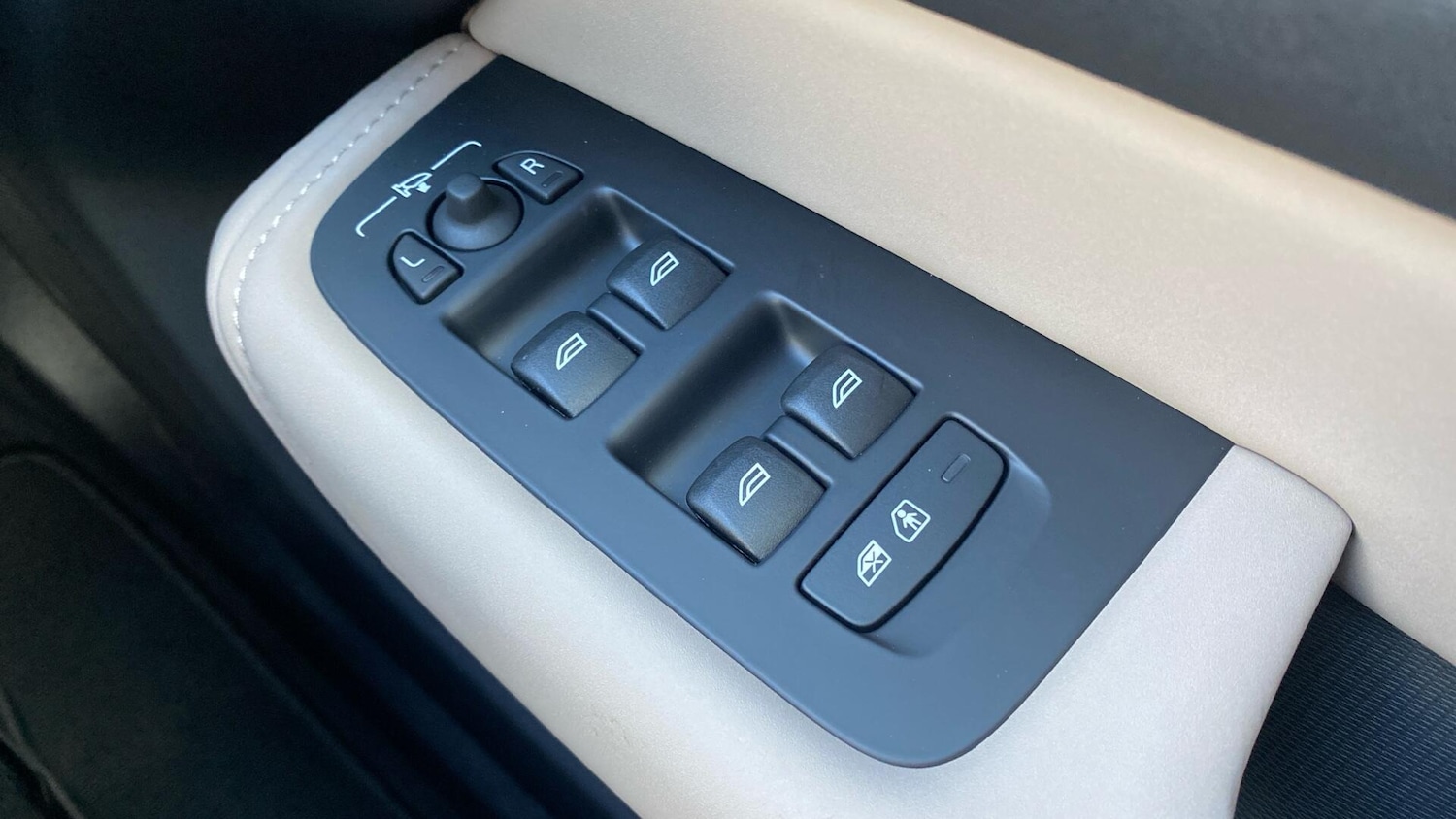 Used Volvo XC60 2026 for sale - 78058540: Photo 22