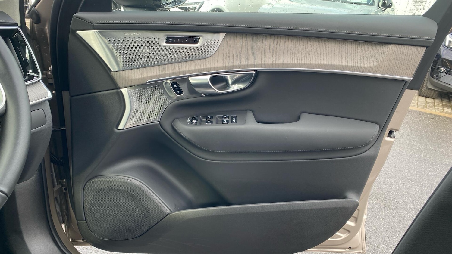 Used Volvo XC90 2025 for sale - 76371480: Photo 29